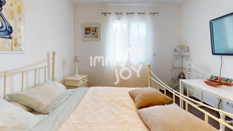 Maison - 170 m² - 7 pièces