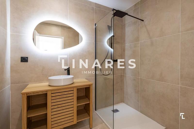 Appartement - 120 m² - 5 pièces