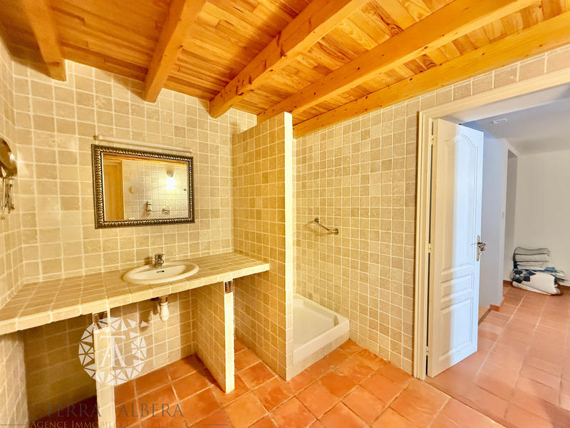 Maison - 189 m² - 6 pièces