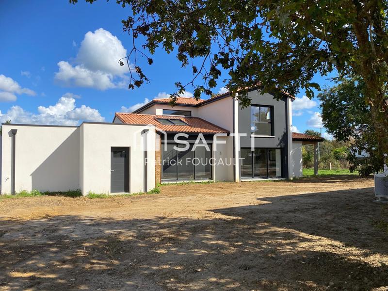 Maison - 166 m² - 6 pièces