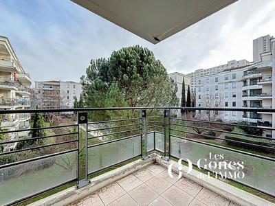 Appartement - 81 m² - 4 pièces