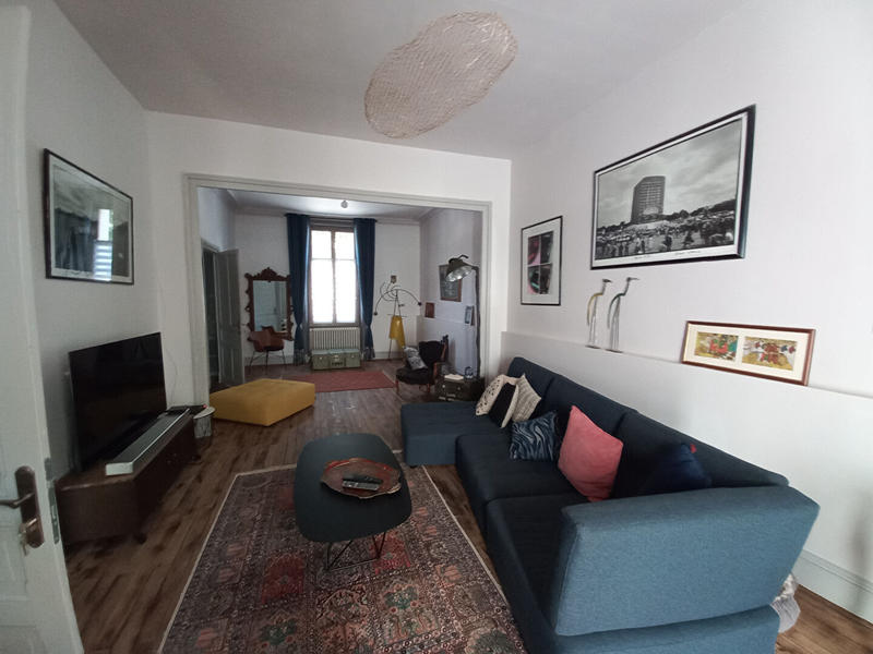 Maison - 300 m² - 10 pièces