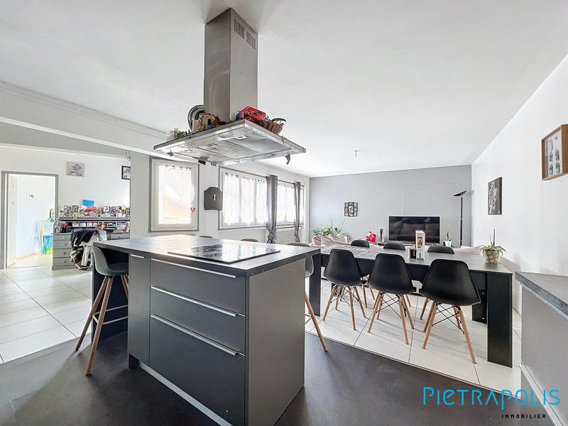 Appartement - 136 m² - 4 pièces