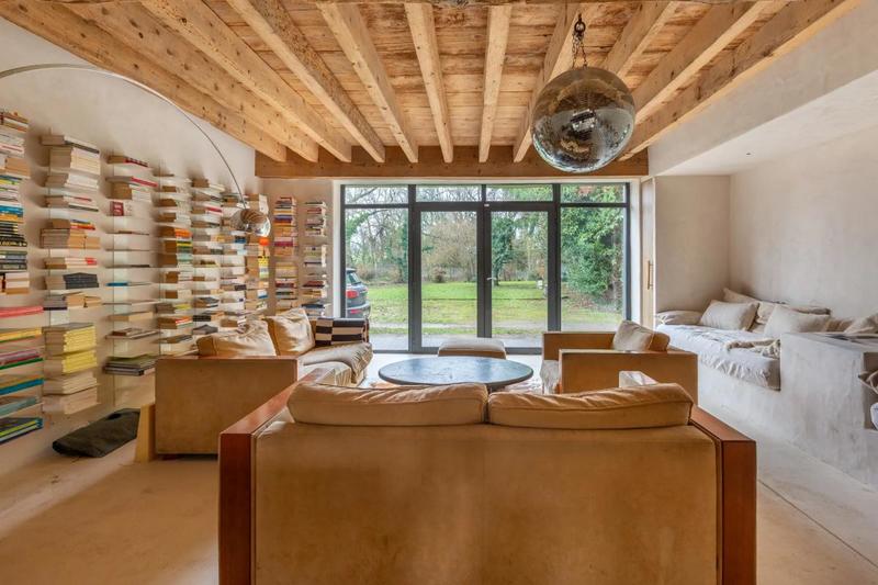 Maison - 247 m² - 6 pièces