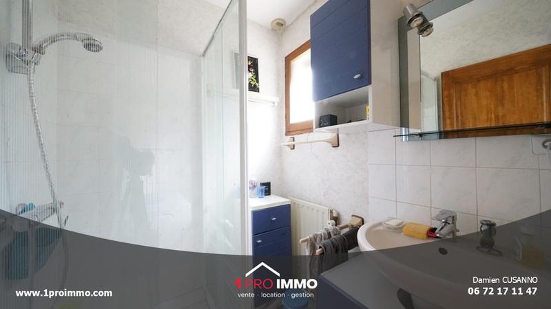 Maison - 99 m² - 5 pièces