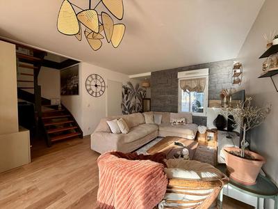 Maison - 80 m² - 5 pièces