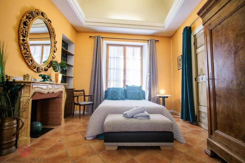 Maison de village - 226 m² - 8 pièces