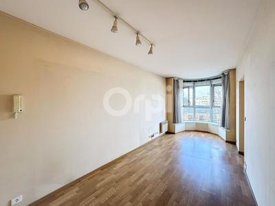 Appartement - 99 m² - 5 pièces