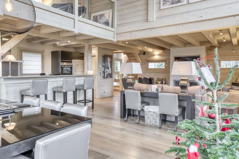 Châlet - 184 m² - 8 pièces