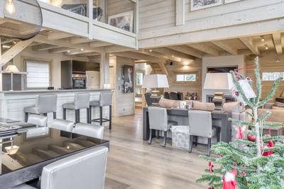 Châlet - 184 m² - 8 pièces