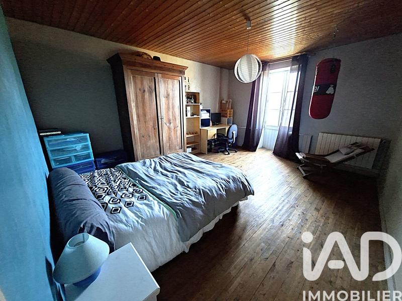 Maison - 195 m² - 7 pièces