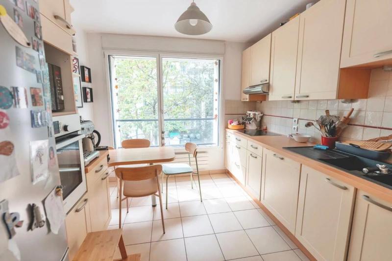 Appartement - 94 m² - 4 pièces