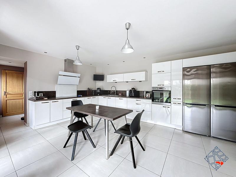 Maison - 134 m² - 5 pièces