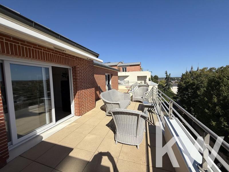 Appartement - 121 m² - 4 pièces