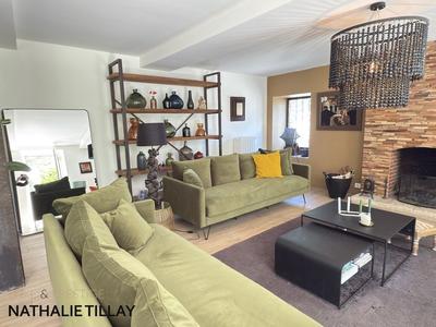 Maison - 380 m² - 11 pièces