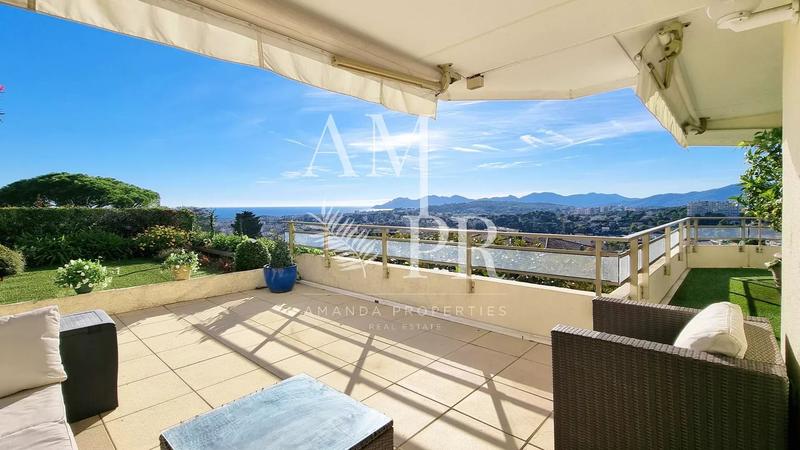 Appartement - 97 m² - 3 pièces