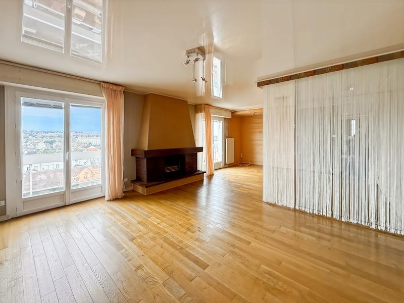 Appartement - 106 m² - 5 pièces