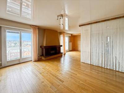 Appartement - 106 m² - 5 pièces