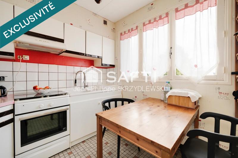 Maison - 90 m² - 5 pièces