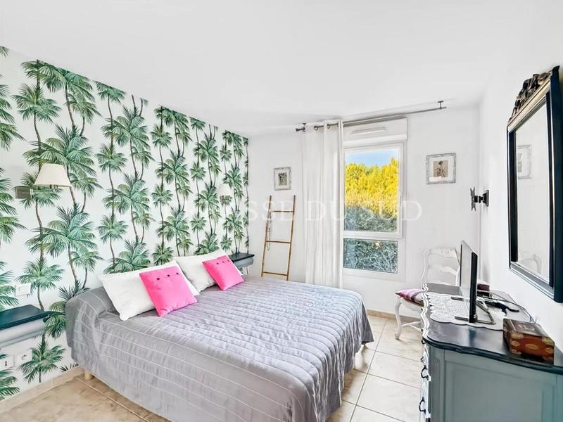 Appartement - 79 m² - 3 pièces