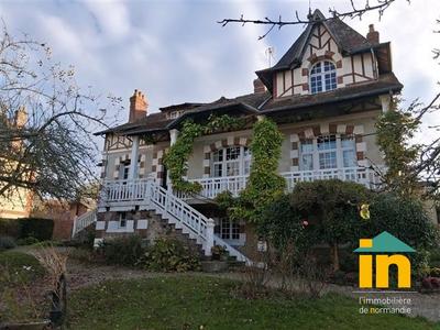 Demeure - 160 m² - 7 pièces