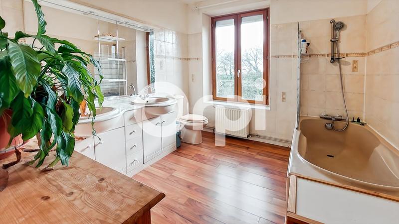 Maison - 156 m² - 6 pièces