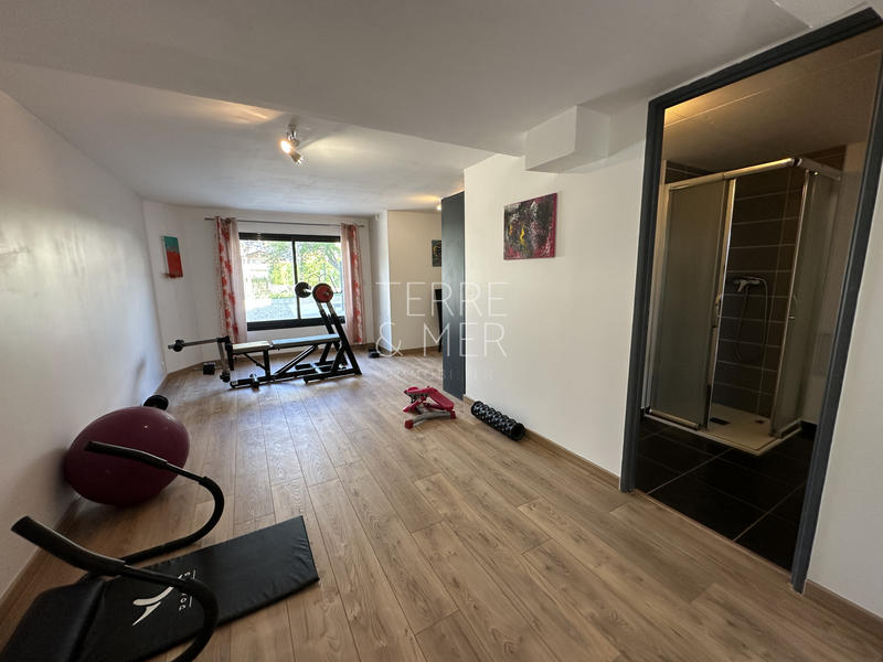 Maison - 179 m² - 7 pièces