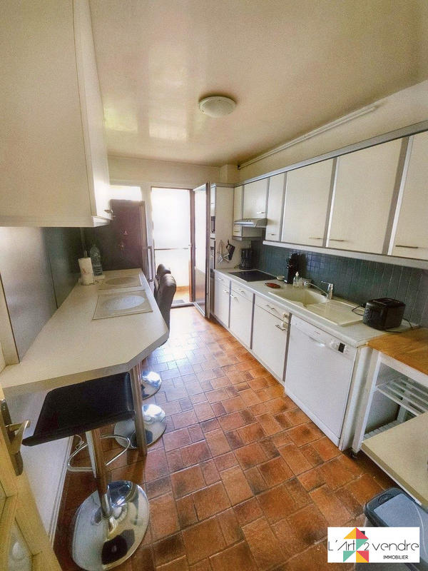 Appartement - 82 m² - 4 pièces