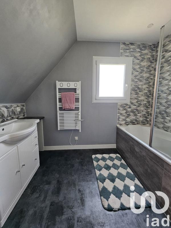 Maison - 224 m² - 7 pièces