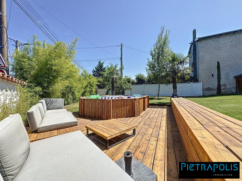 Maison - 140 m² - 6 pièces