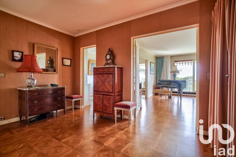 Appartement - 144 m² - 5 pièces