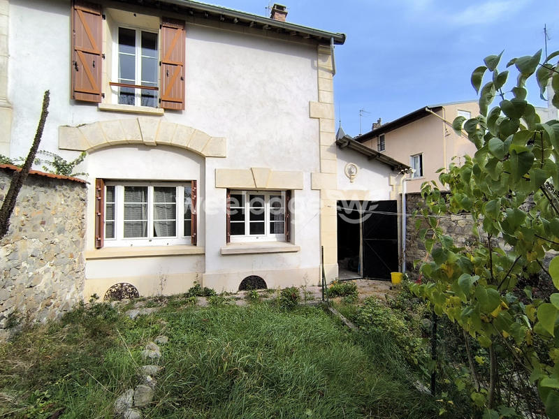 Maison ancienne - 181 m² - 10 pièces