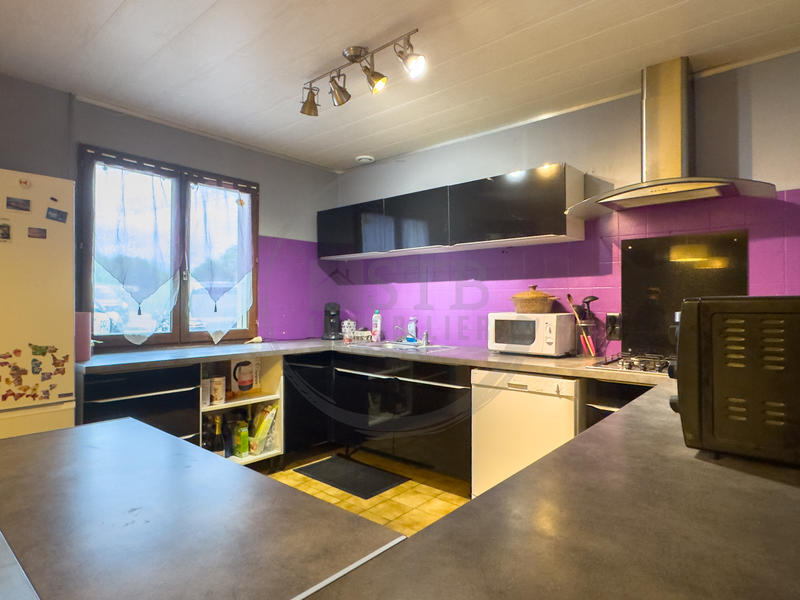 Villa - 90 m² - 5 pièces