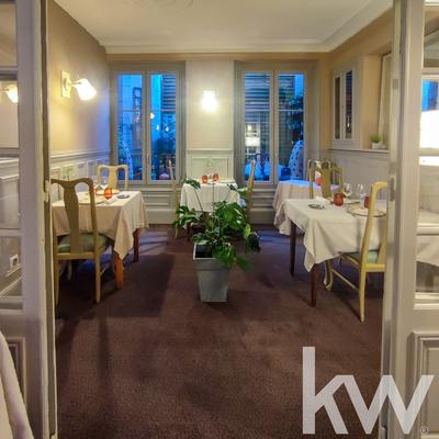 Fonds de commerce - Magasins - 200 m²