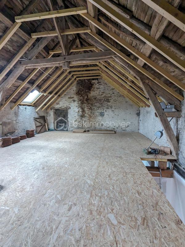 Maison en pierre - 105 m² - 3 pièces