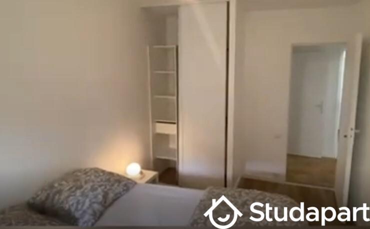 Chambre - 11 m² - 1 pièce