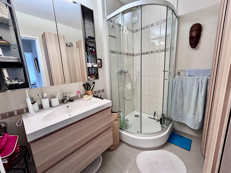 Appartement - 70 m² - 3 pièces