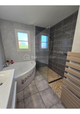 Maison - 133 m² - 5 pièces