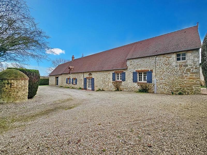 Maison - 210 m² - 8 pièces