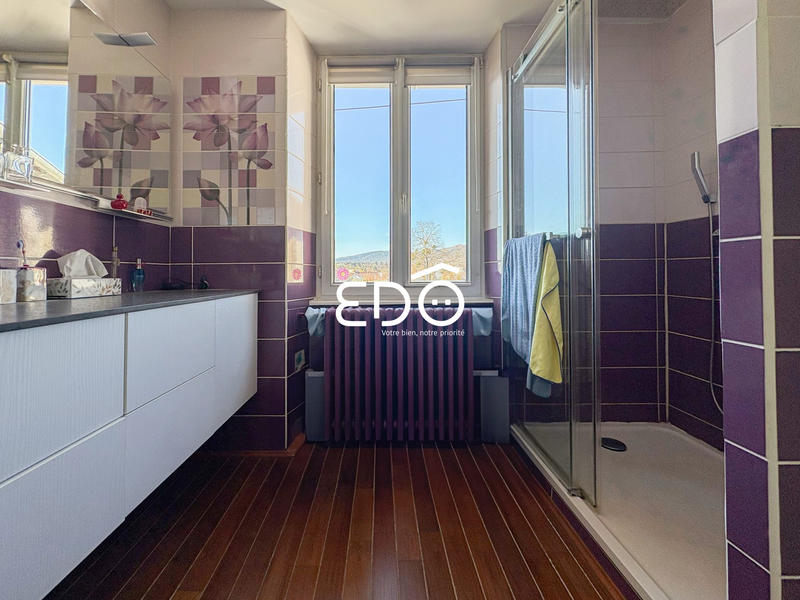 Appartement - 172 m² - 6 pièces