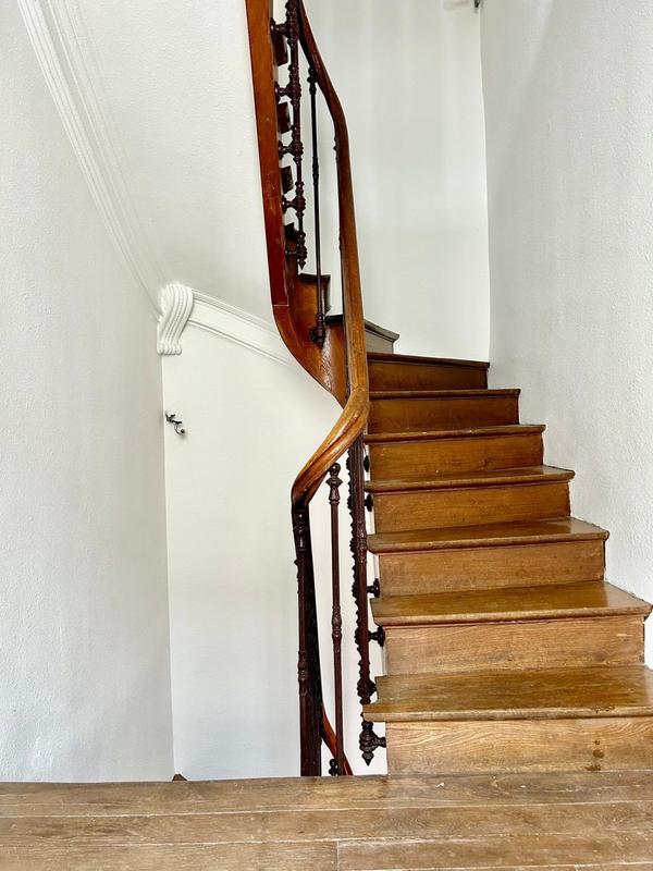 Maison - 304 m² - 11 pièces