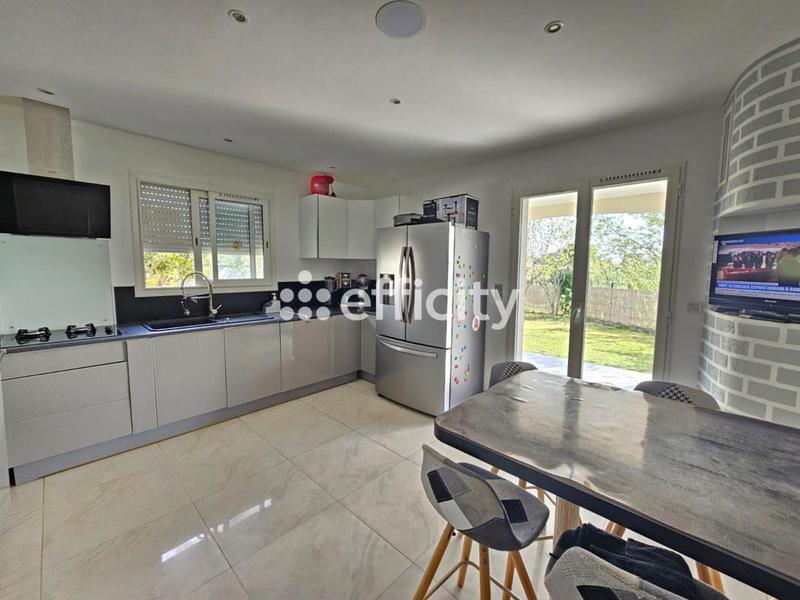 Maison - 176 m² - 6 pièces