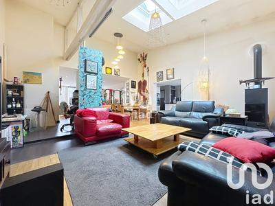 Maison - 186 m² - 8 pièces