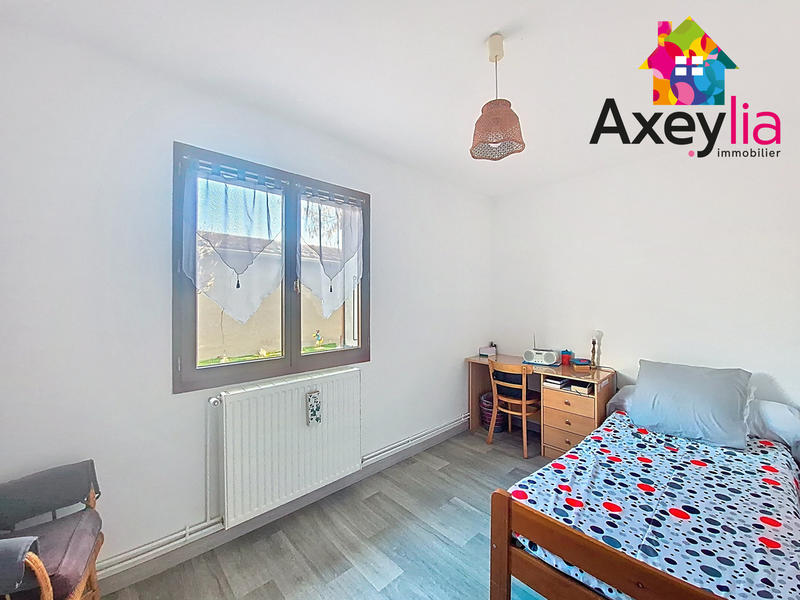 Maison - 143 m² - 8 pièces