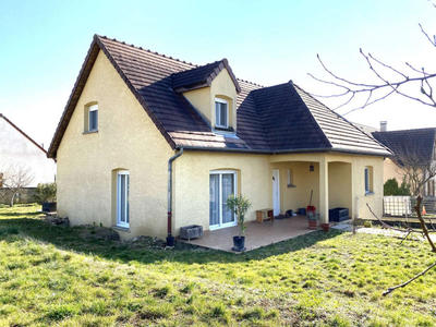 Maison - 160 m² - 8 pièces