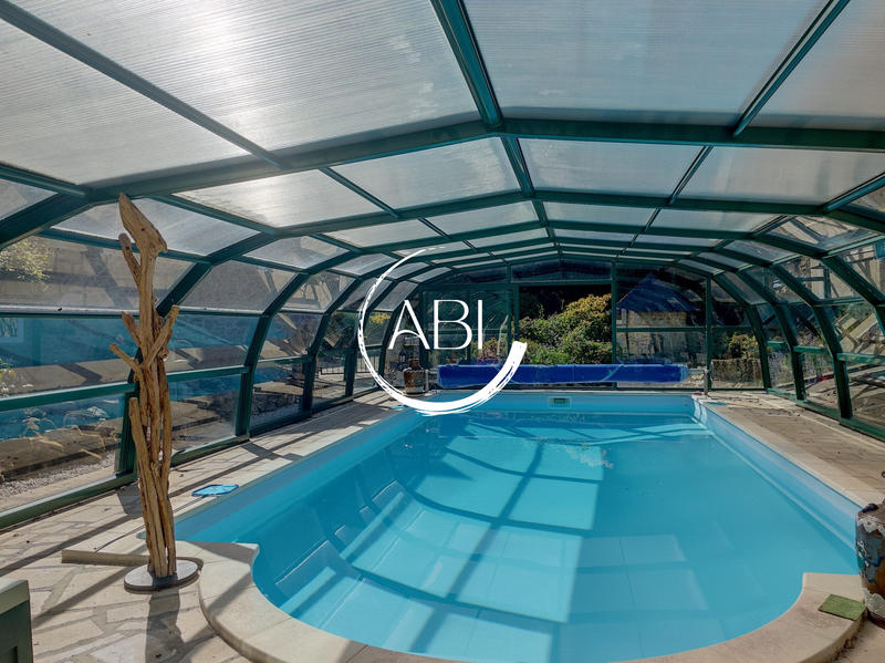 Maison ancienne - 250 m² - 7 pièces