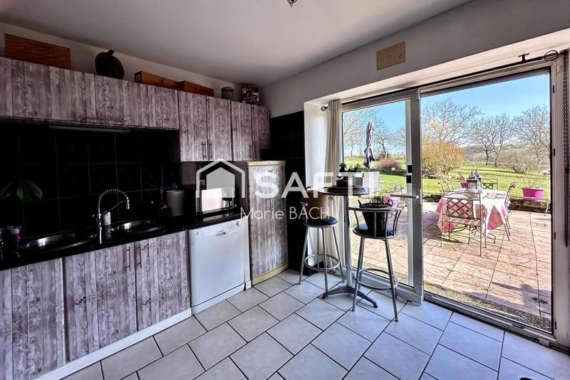 Maison - 240 m² - 5 pièces