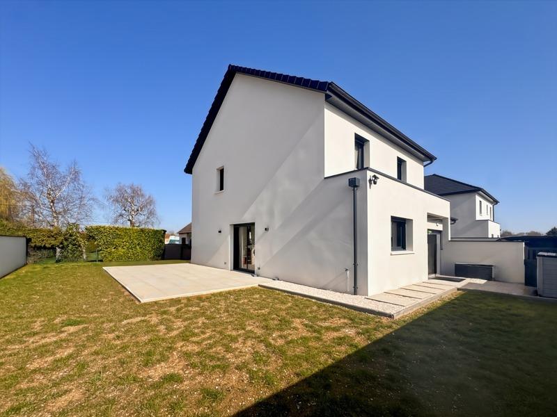 Maison - 137 m² - 5 pièces