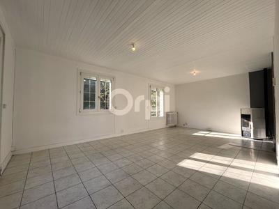 Maison - 140 m² - 6 pièces