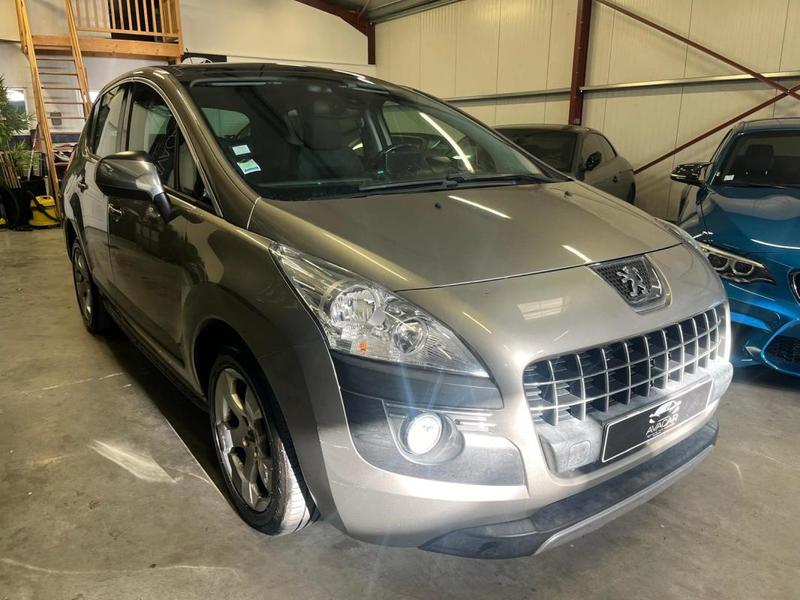 Peugeot 3008 1.6 HDi 110 cv / Premium Pack